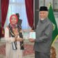 Gubernur Mahyeldi saat menghadiri penyerahan hibah buku sastra klasik Tamil dari Pemerintah Tamil Nadu melalui Yayasan Satu Pena kepada para rektor perguruan tinggi se-Sumbar